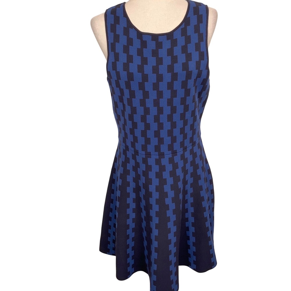 Ann Taylor Dress Womens Large Blue Geometric Fit Flare Bold Lightweight Knit NWT